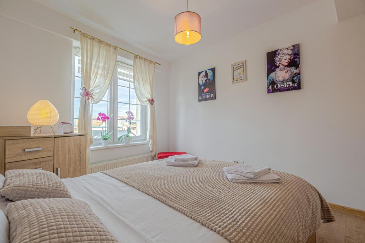 Opera Apart Apartment Brasov Exterior photo