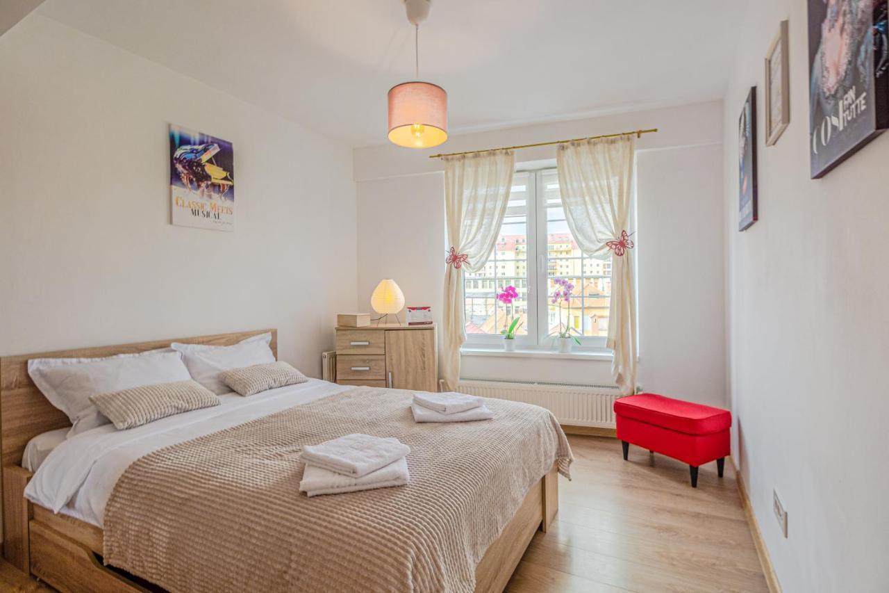 Opera Apart Apartment Brasov Exterior photo