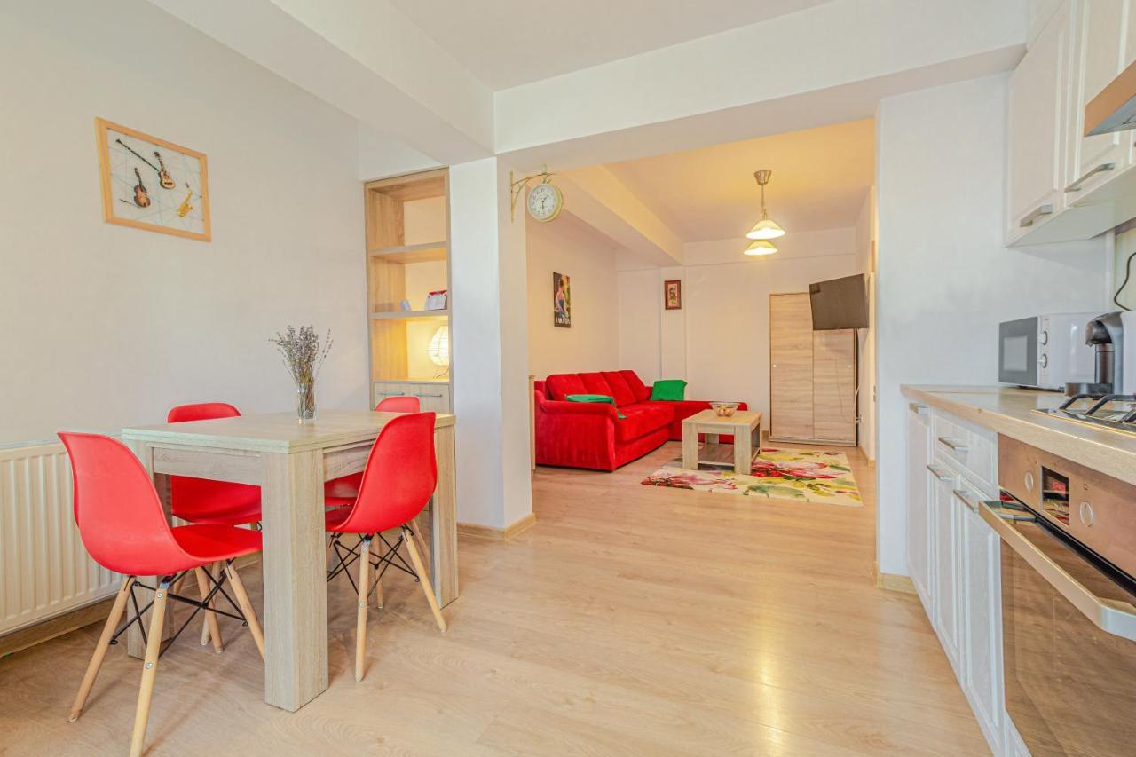 Opera Apart Apartment Brasov Exterior photo